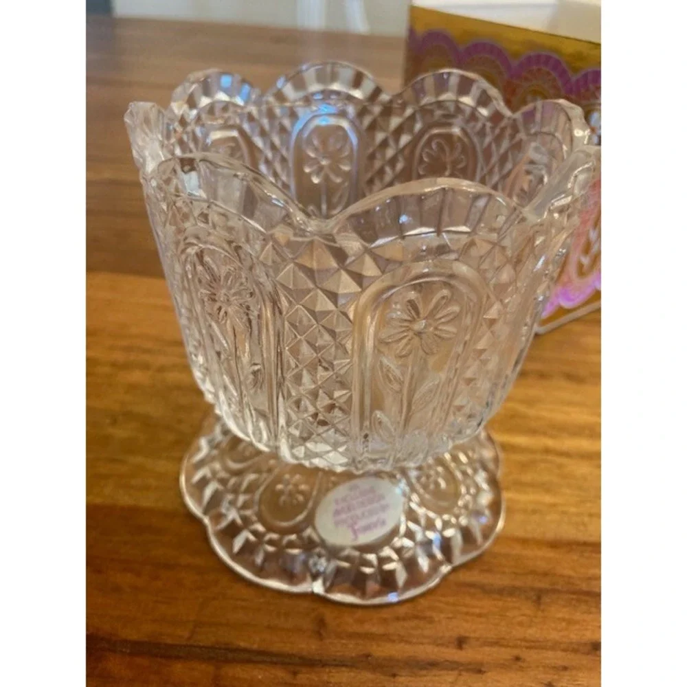 Vtg Avon & Fostoria Glass Candle‎ Holder Perfumed Glass NIB No candle 4